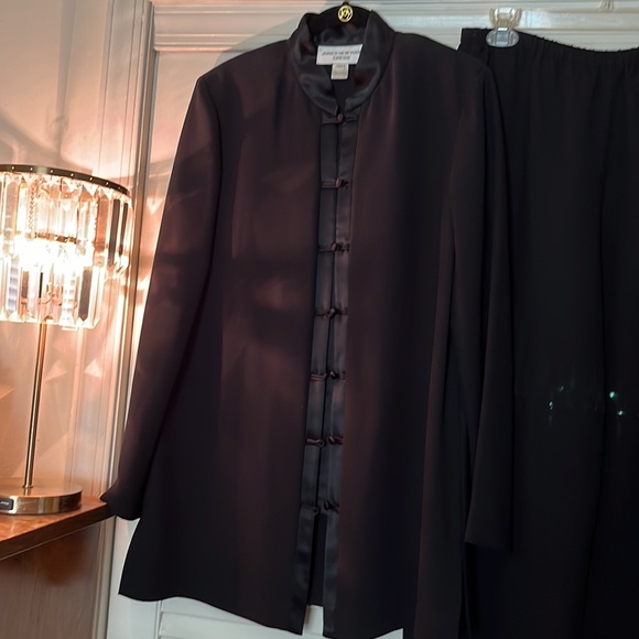 Jones New York Dress - 2pc - Picture 2 of 9